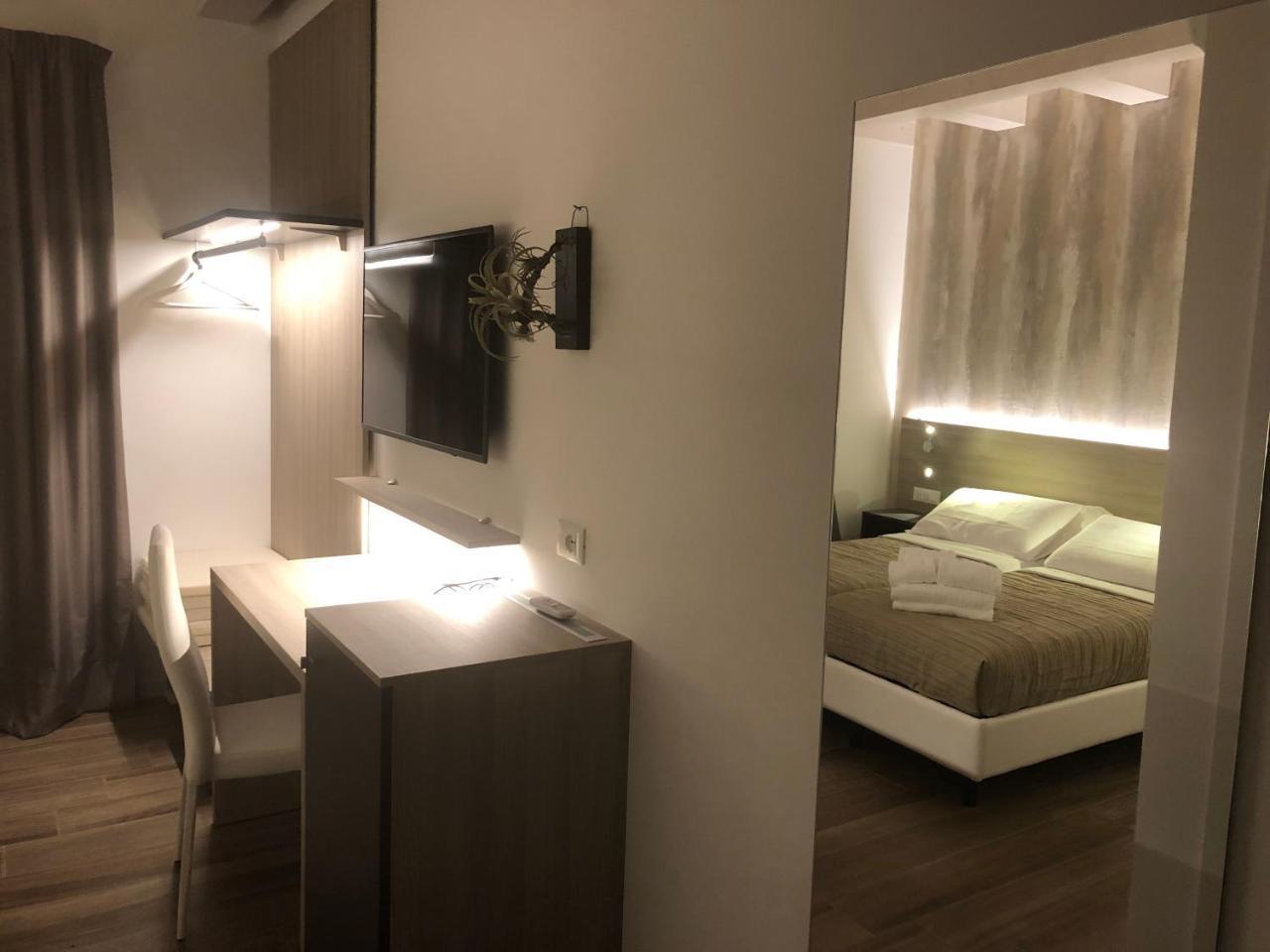 Casablanca Hotel 시비타노바 마르셰 외부 사진