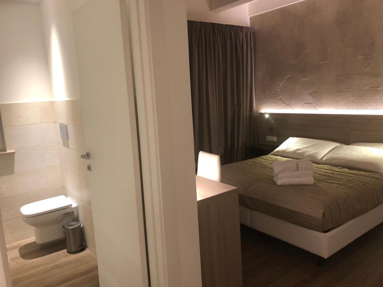 Casablanca Hotel 시비타노바 마르셰 외부 사진