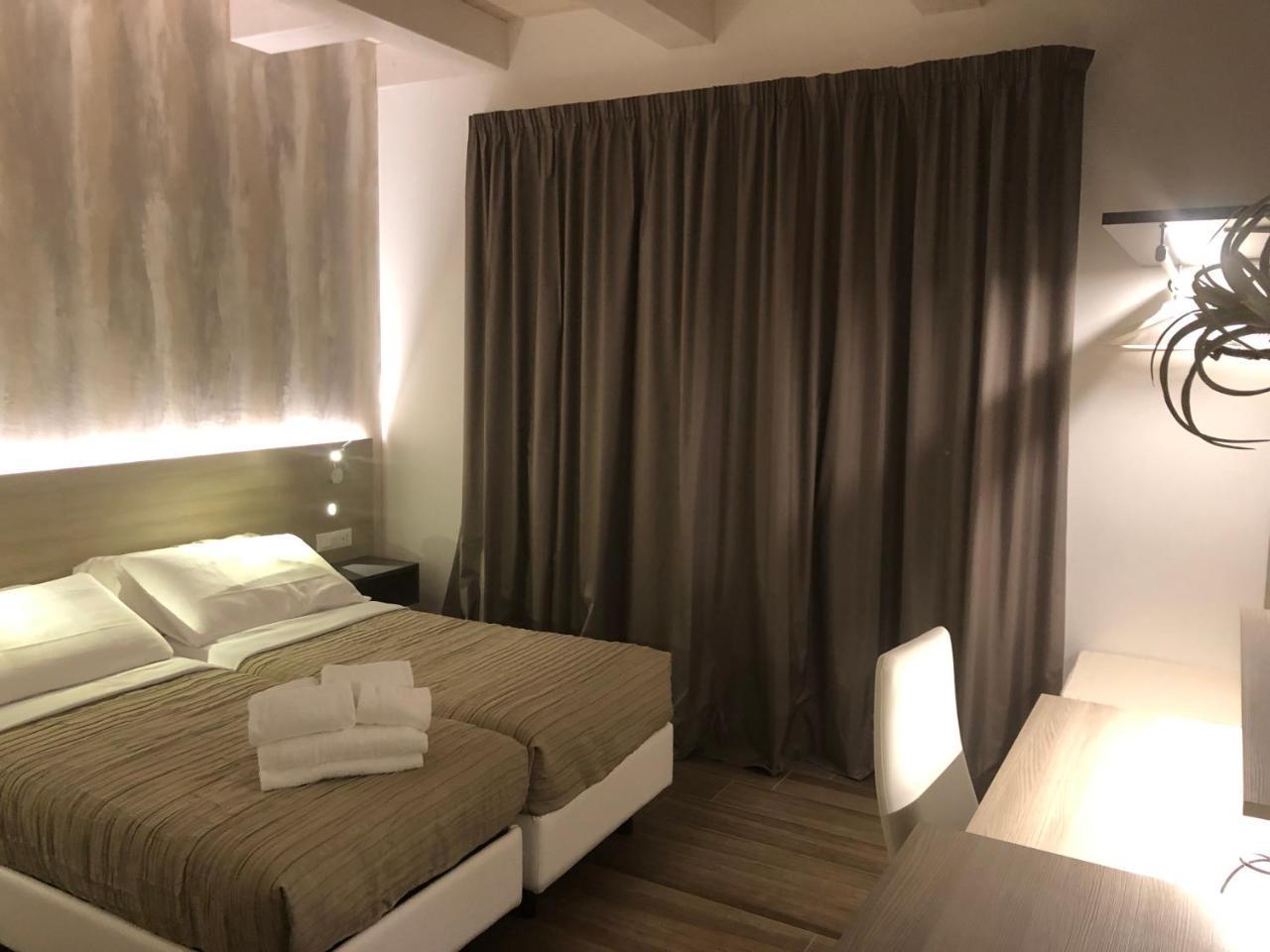 Casablanca Hotel 시비타노바 마르셰 외부 사진