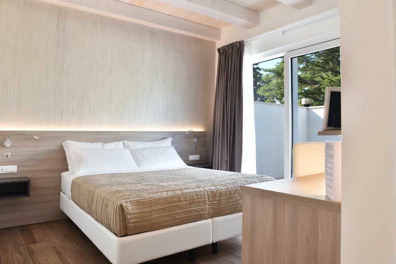 Casablanca Hotel 시비타노바 마르셰 외부 사진