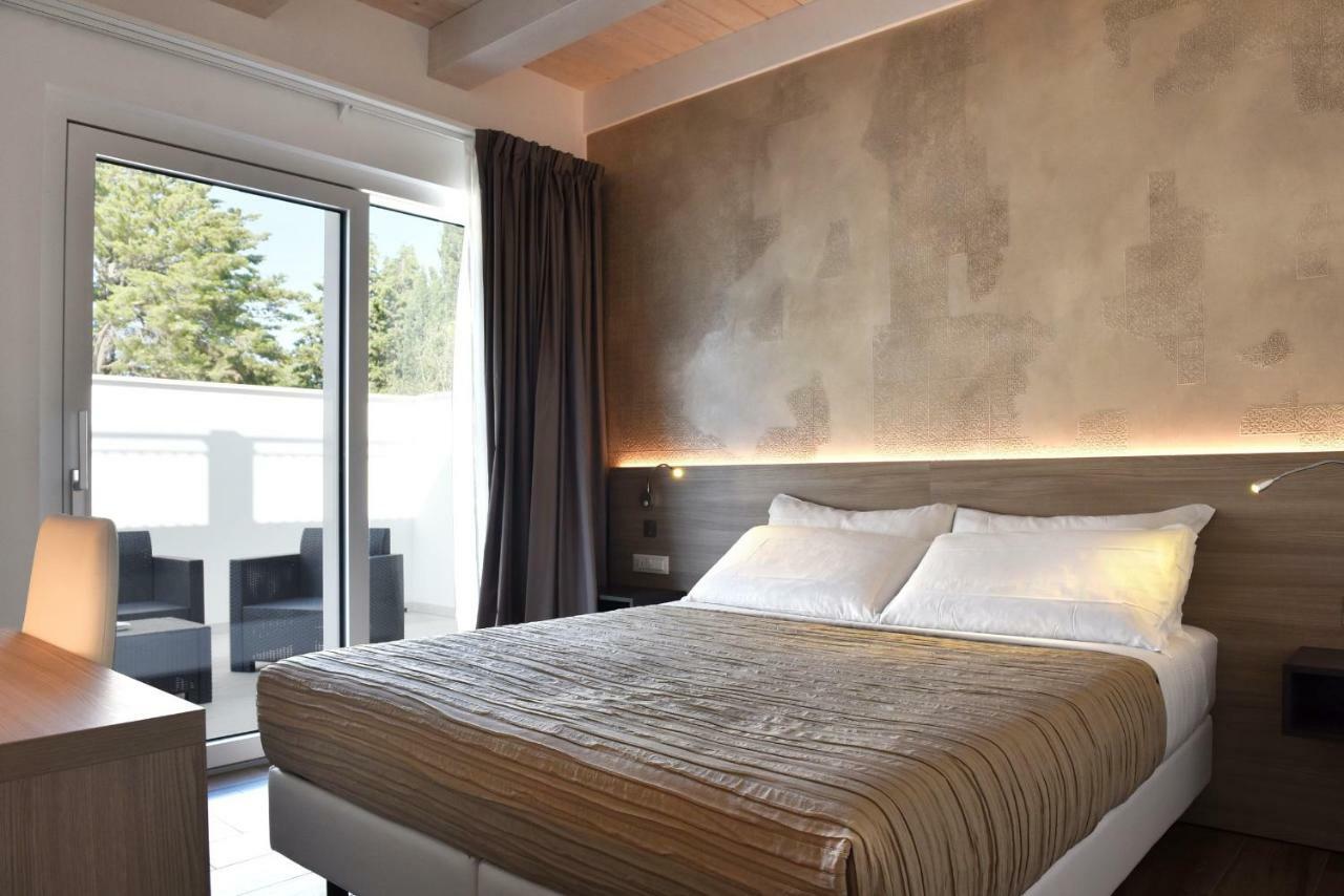 Casablanca Hotel 시비타노바 마르셰 외부 사진